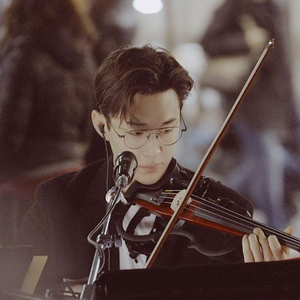 chiese偷拍农村性生话
